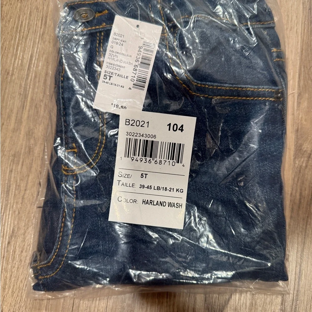 Children’s Place Straight Harland Wash Blue Jeans Size 5T NWT
